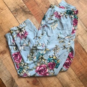 Honey & Lace Crepe Joggers